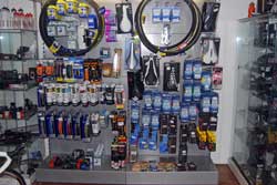 cycle, cycles et nature : magasin de vente et de reparation de velo a bordeaux, vtt route bmx dirt city vtc